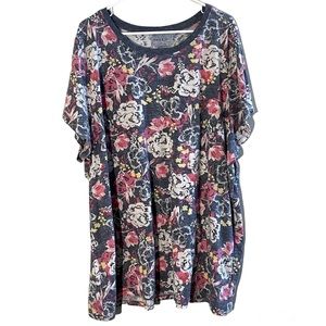 Torrid Tee Floral Size 5 Pink Gray Yellow Classic Fit